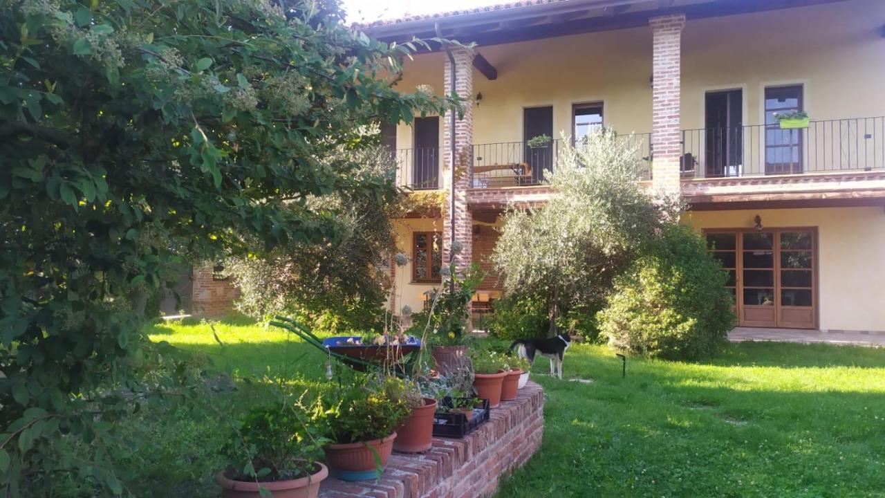 B&B Naturin - Cascina Colombaro Lauriano ภายนอก รูปภาพ
