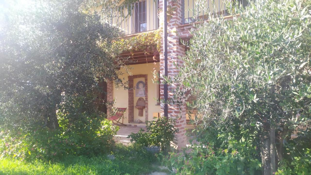B&B Naturin - Cascina Colombaro Lauriano ภายนอก รูปภาพ