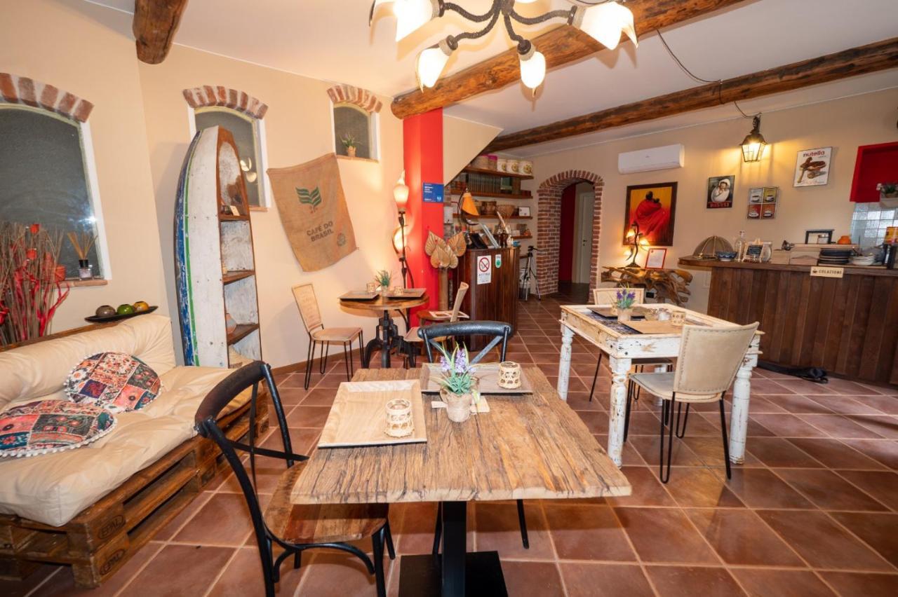 B&B Naturin - Cascina Colombaro Lauriano ภายนอก รูปภาพ