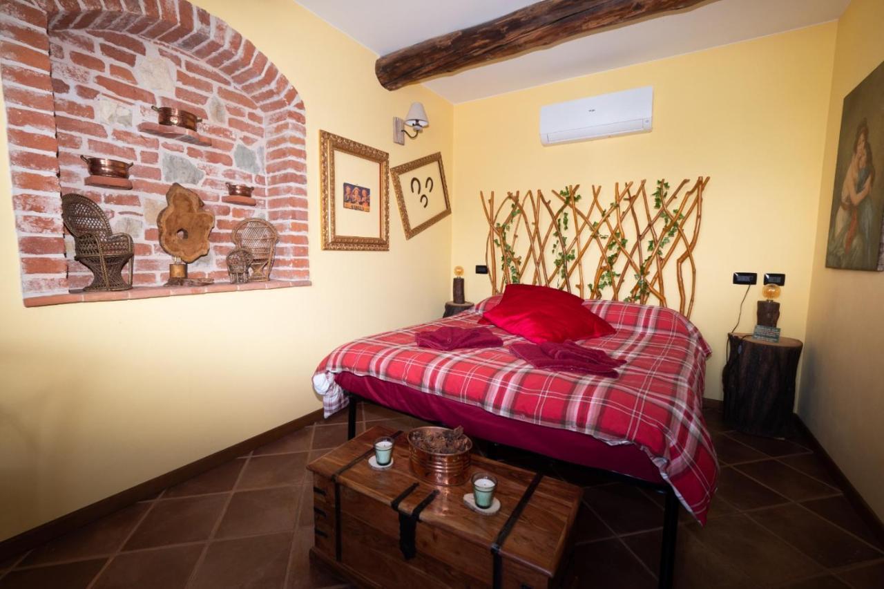 B&B Naturin - Cascina Colombaro Lauriano ภายนอก รูปภาพ