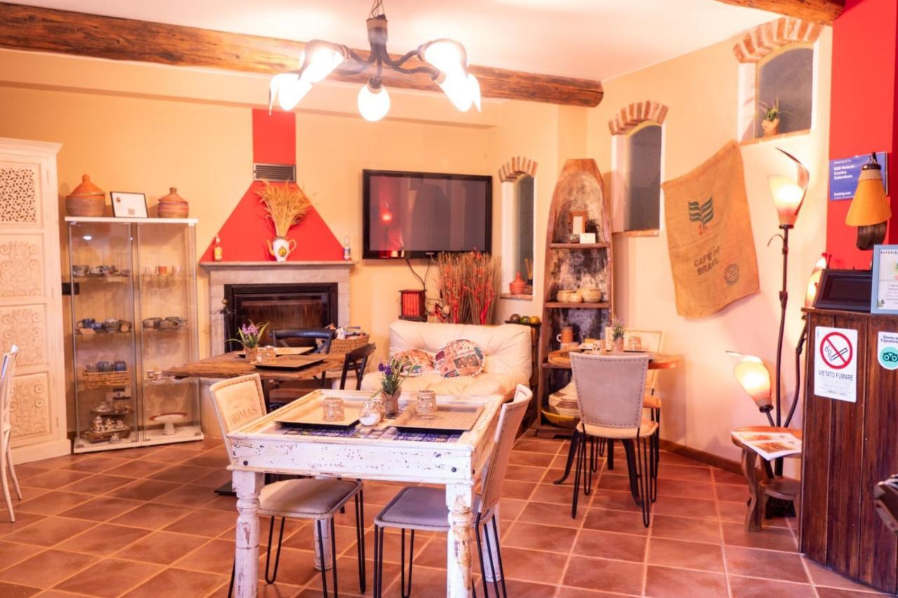 B&B Naturin - Cascina Colombaro Lauriano ภายนอก รูปภาพ