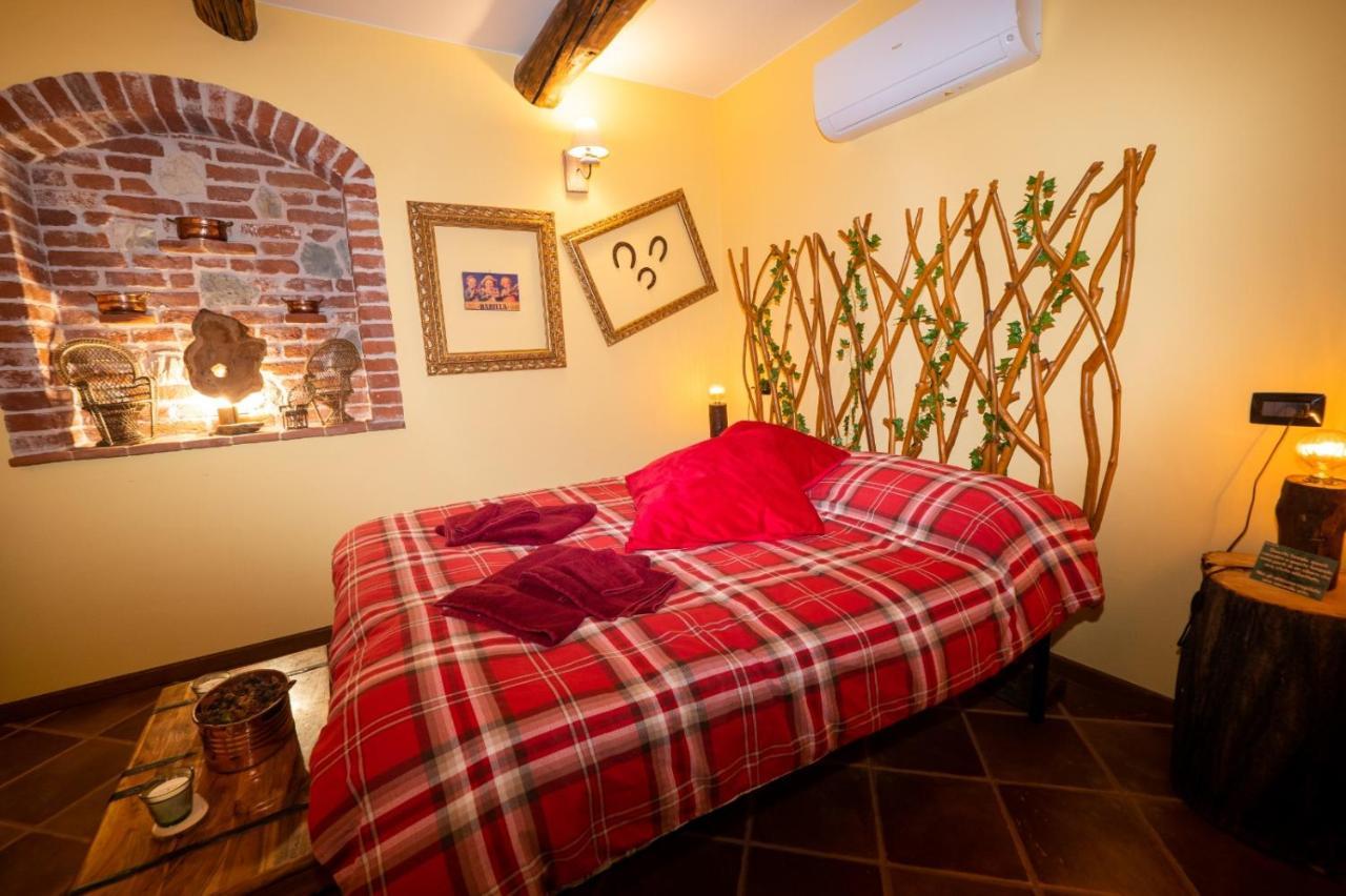 B&B Naturin - Cascina Colombaro Lauriano ภายนอก รูปภาพ