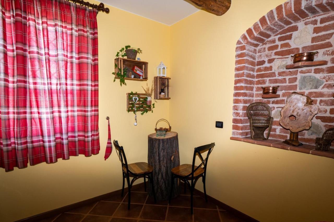 B&B Naturin - Cascina Colombaro Lauriano ภายนอก รูปภาพ