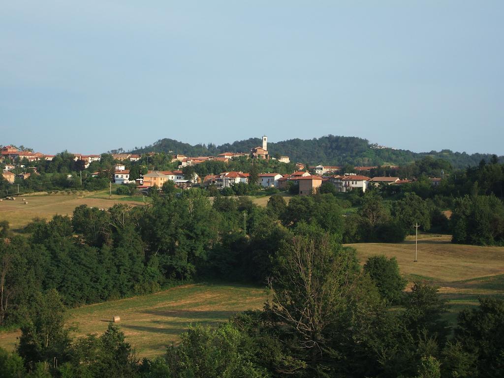 B&B Naturin - Cascina Colombaro Lauriano ภายนอก รูปภาพ